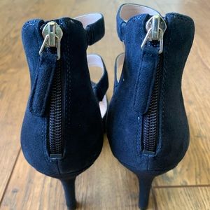 Nine West size 11 navy blue heels